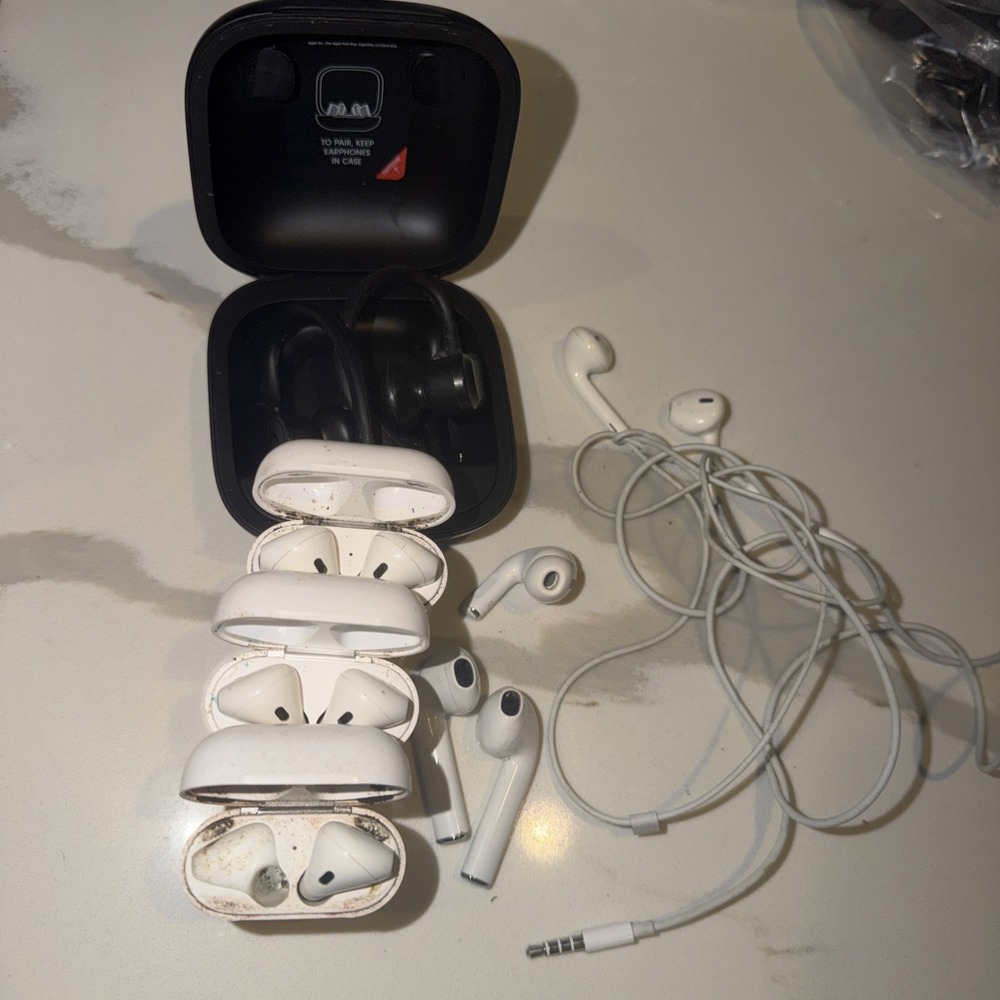 1+ LB Earbuds Headphones Cases Beats JLab Skullcandy Apple Style UNTESTED Lot - Picture 5 of 12